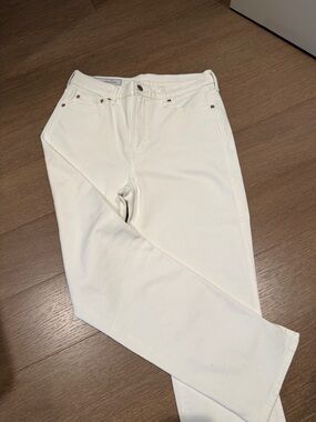 GAP White Ankle Cropped Jeans